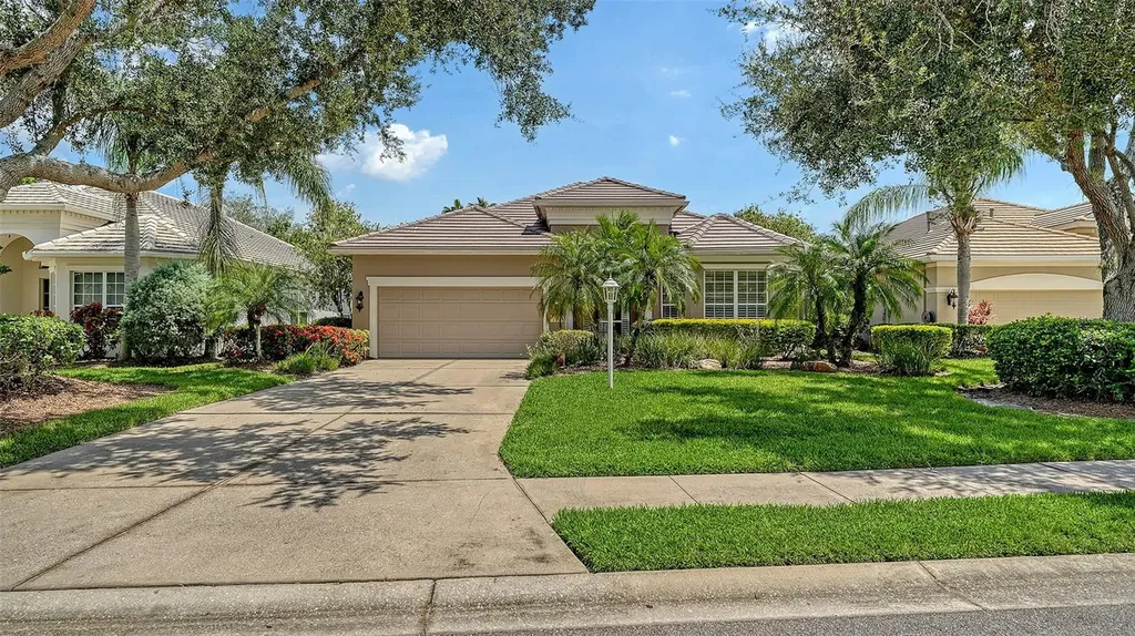 6909 Lennox Place Bradenton FL 34201