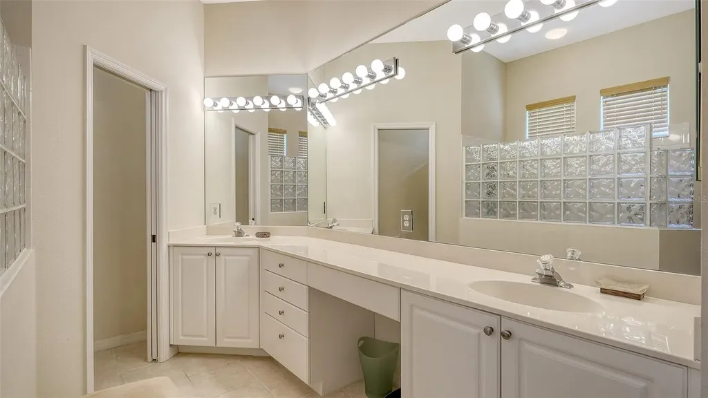 6909 Lennox Place Bradenton FL 34201