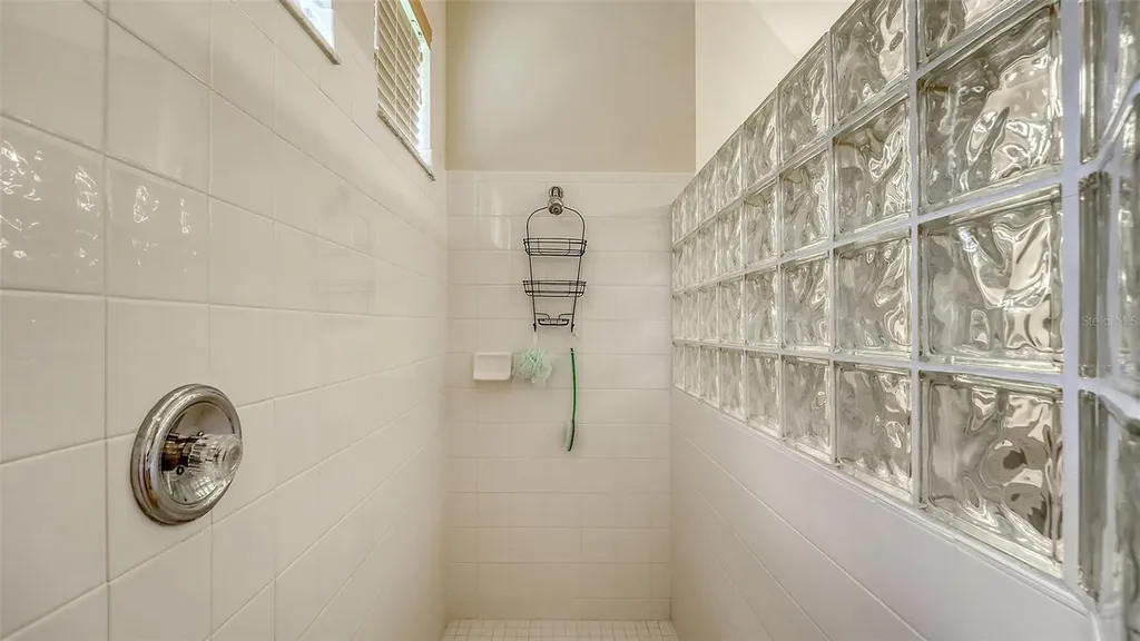 6909 Lennox Place Bradenton FL 34201