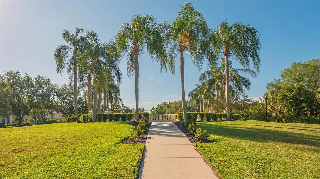 6909 Lennox Place Bradenton FL 34201