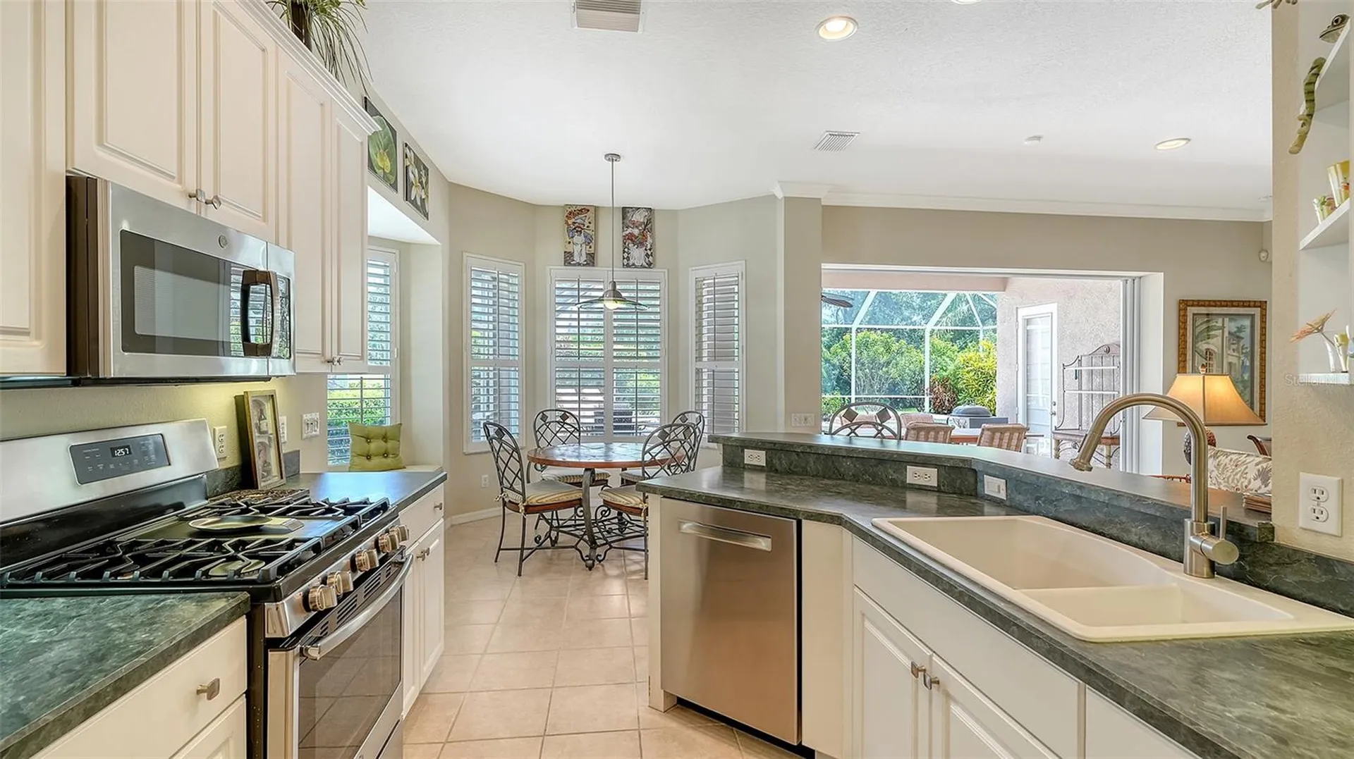 6909 Lennox Place Bradenton FL 34201