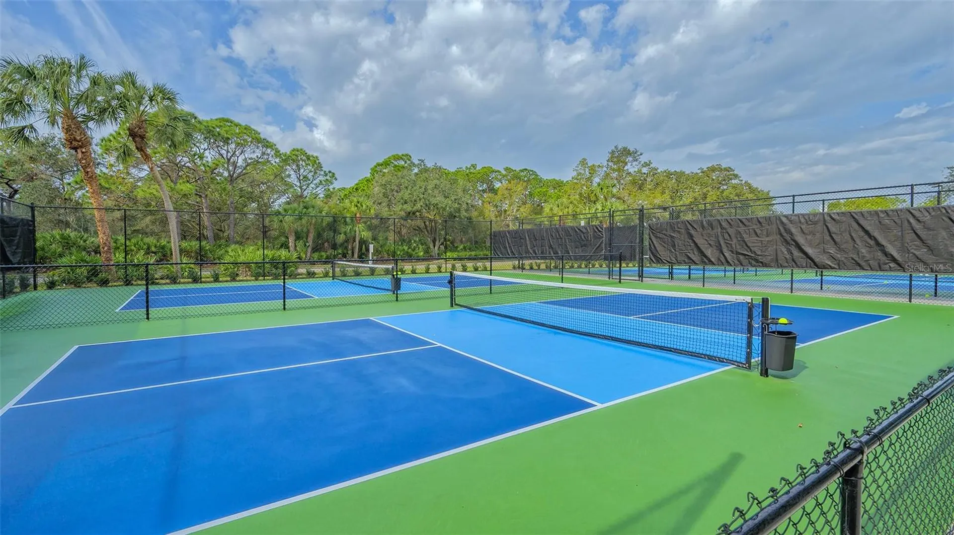 6909 Lennox Place Bradenton FL 34201