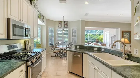 6909 Lennox Place Bradenton FL 34201