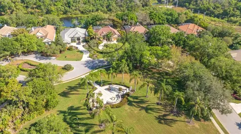 6909 Lennox Place Bradenton FL 34201