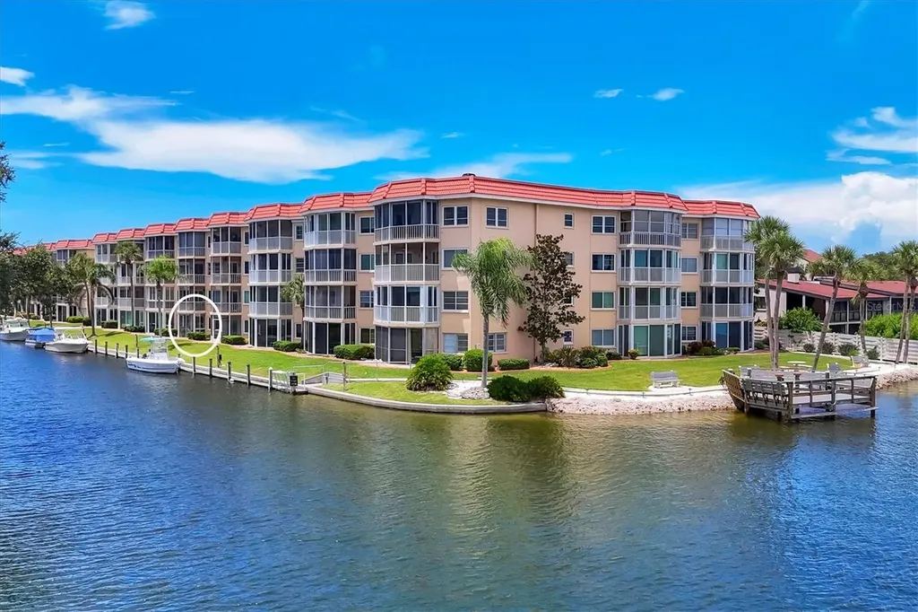 1350 N Portofino Drive Sarasota FL 34242