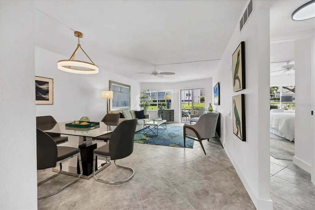 1350 N Portofino Drive Sarasota FL 34242