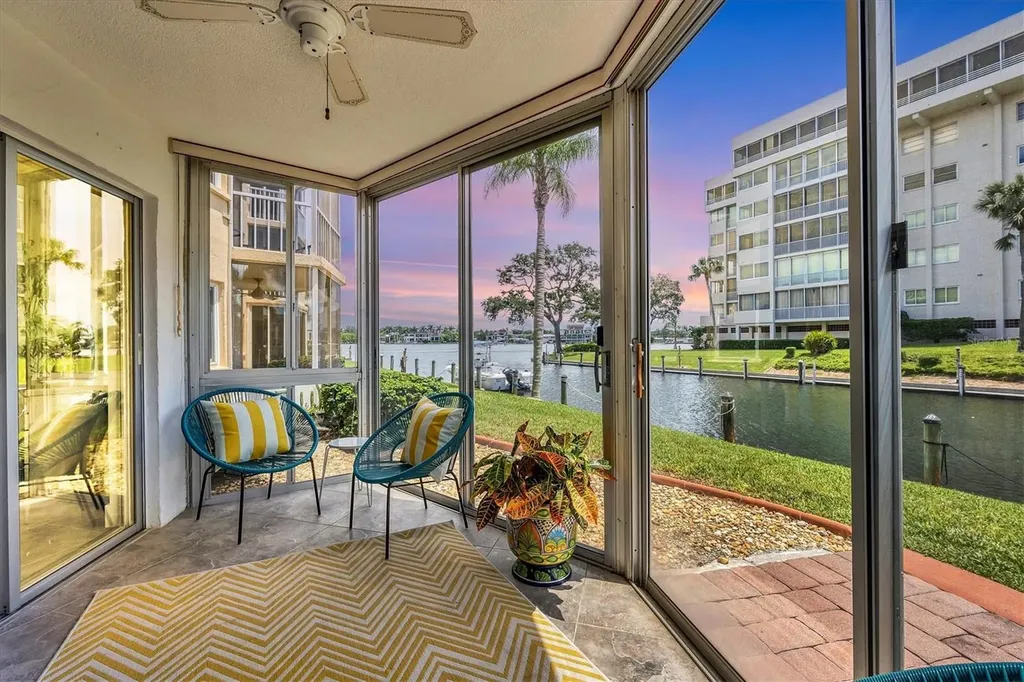 1350 N Portofino Drive Sarasota FL 34242