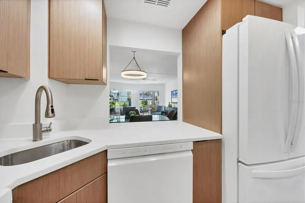 1350 N Portofino Drive Sarasota FL 34242