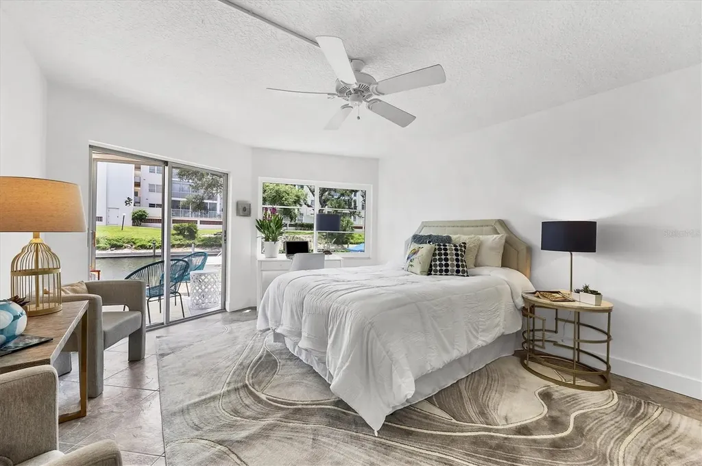 1350 N Portofino Drive Sarasota FL 34242