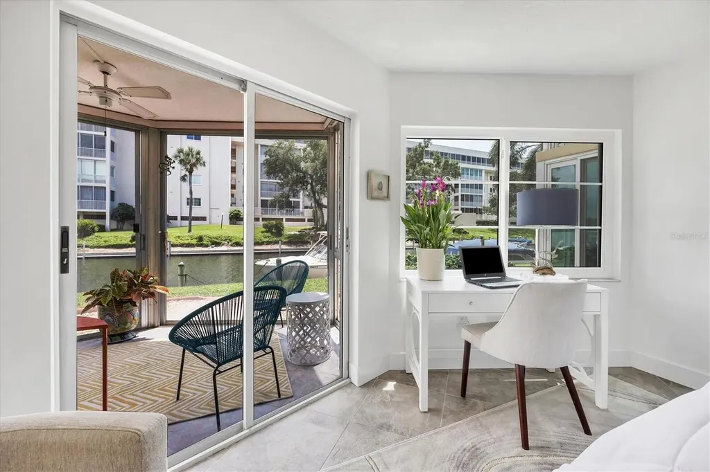 1350 N Portofino Drive Sarasota FL 34242