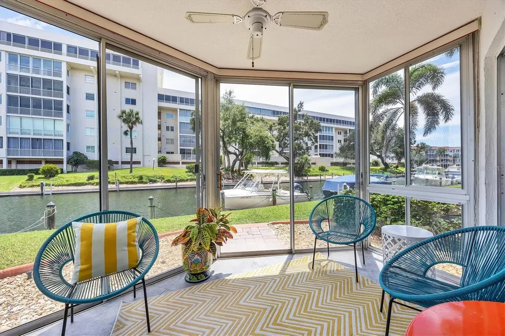 1350 N Portofino Drive Sarasota FL 34242