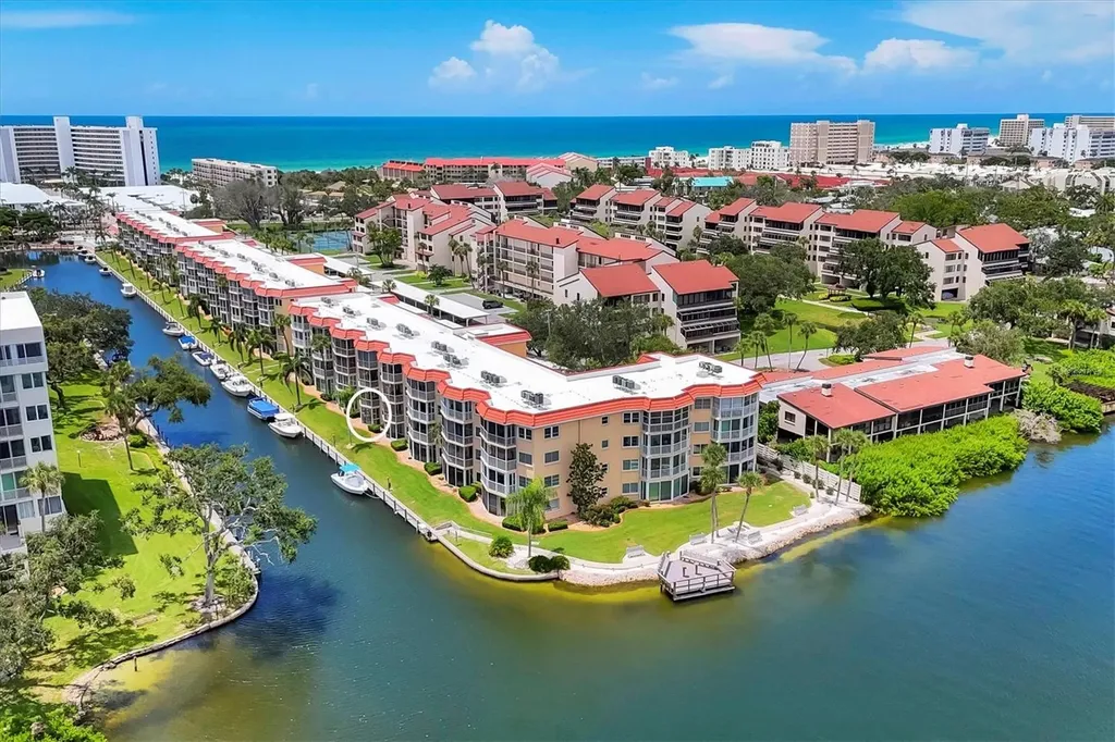 1350 N Portofino Drive Sarasota FL 34242