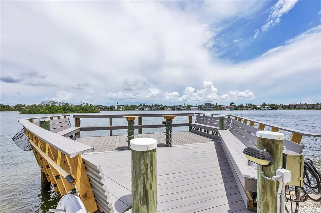 1350 N Portofino Drive Sarasota FL 34242