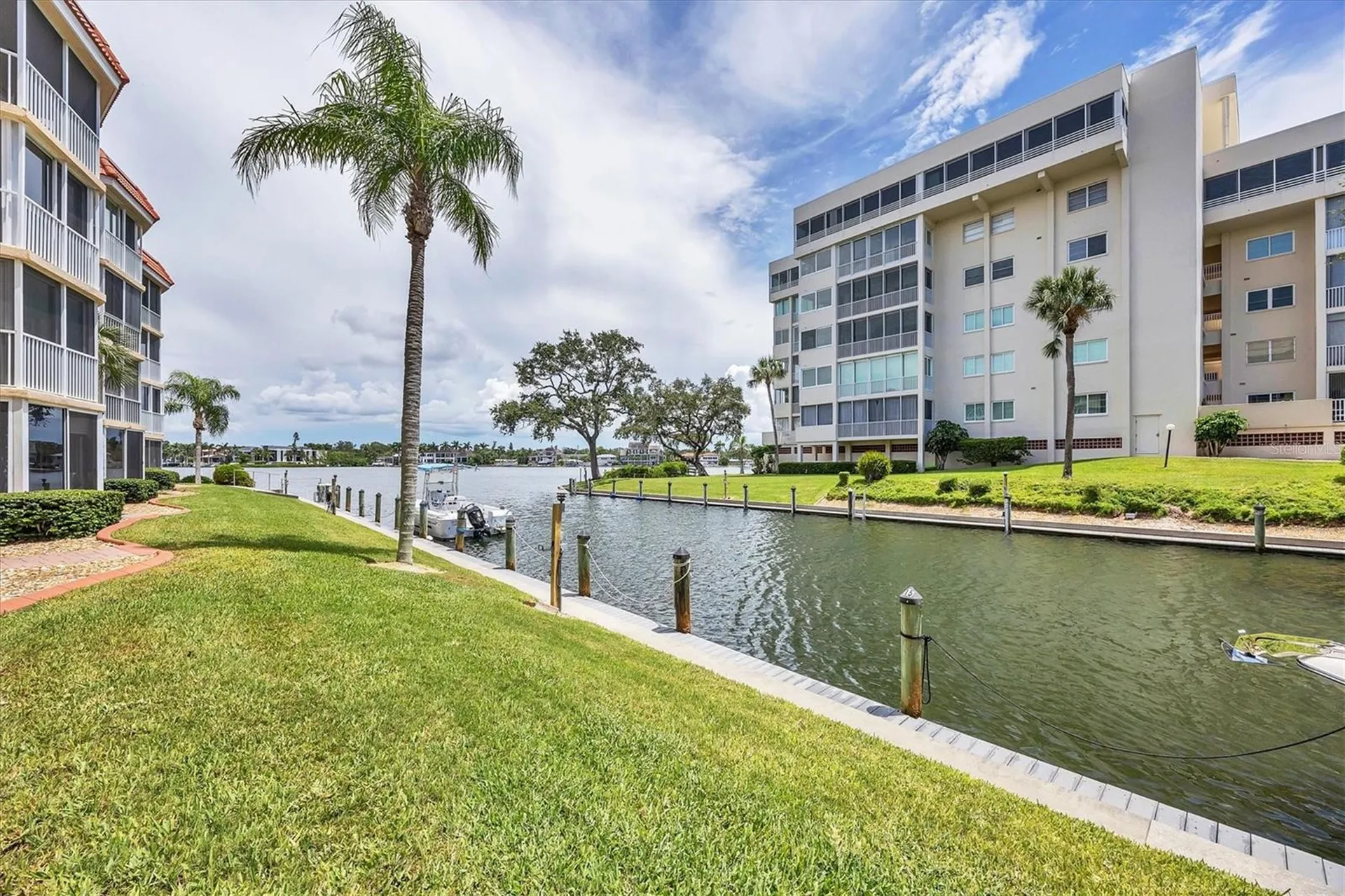 1350 N Portofino Drive Sarasota FL 34242