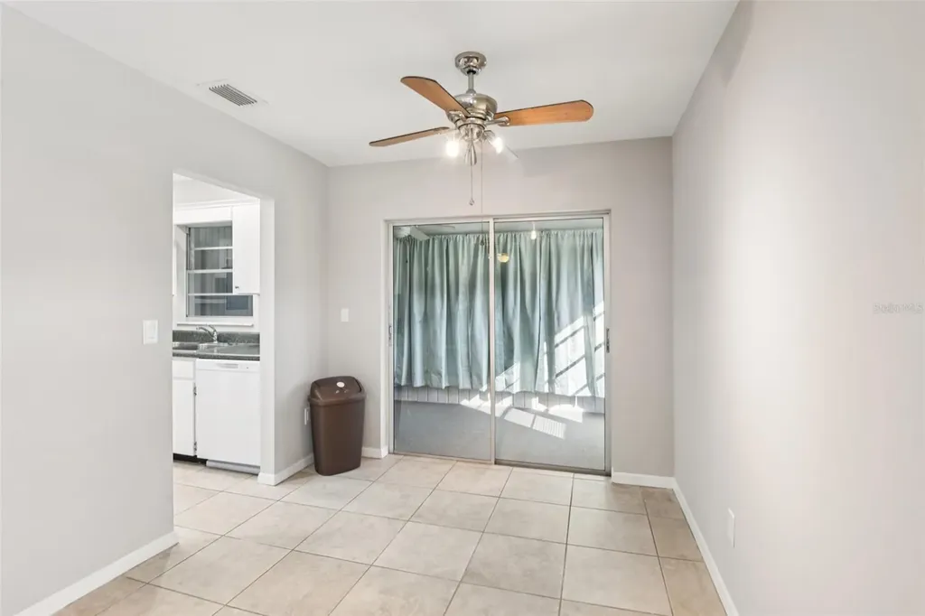 2304 Glenmore Circle Sun City Center FL 33573