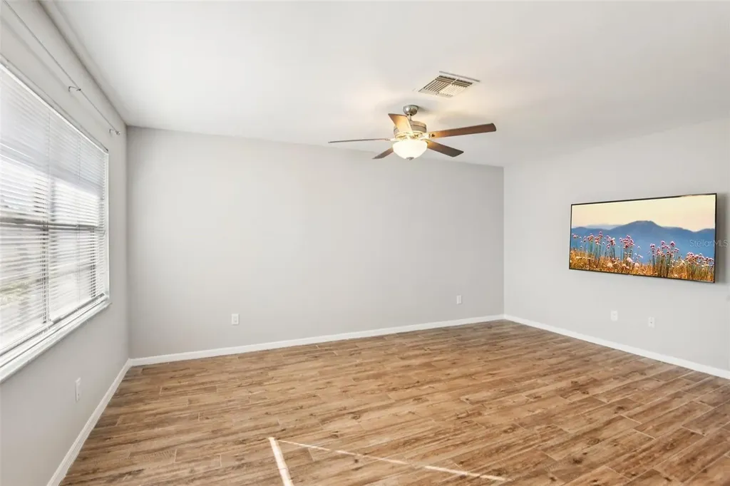 2304 Glenmore Circle Sun City Center FL 33573