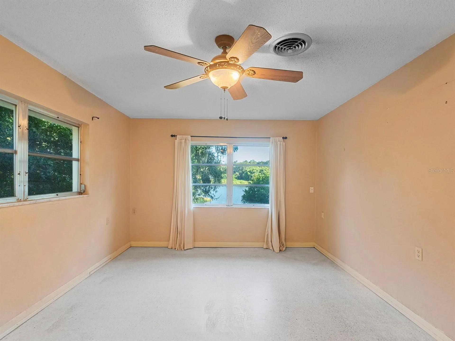 2813 Timberlake Drive Orlando FL 32806