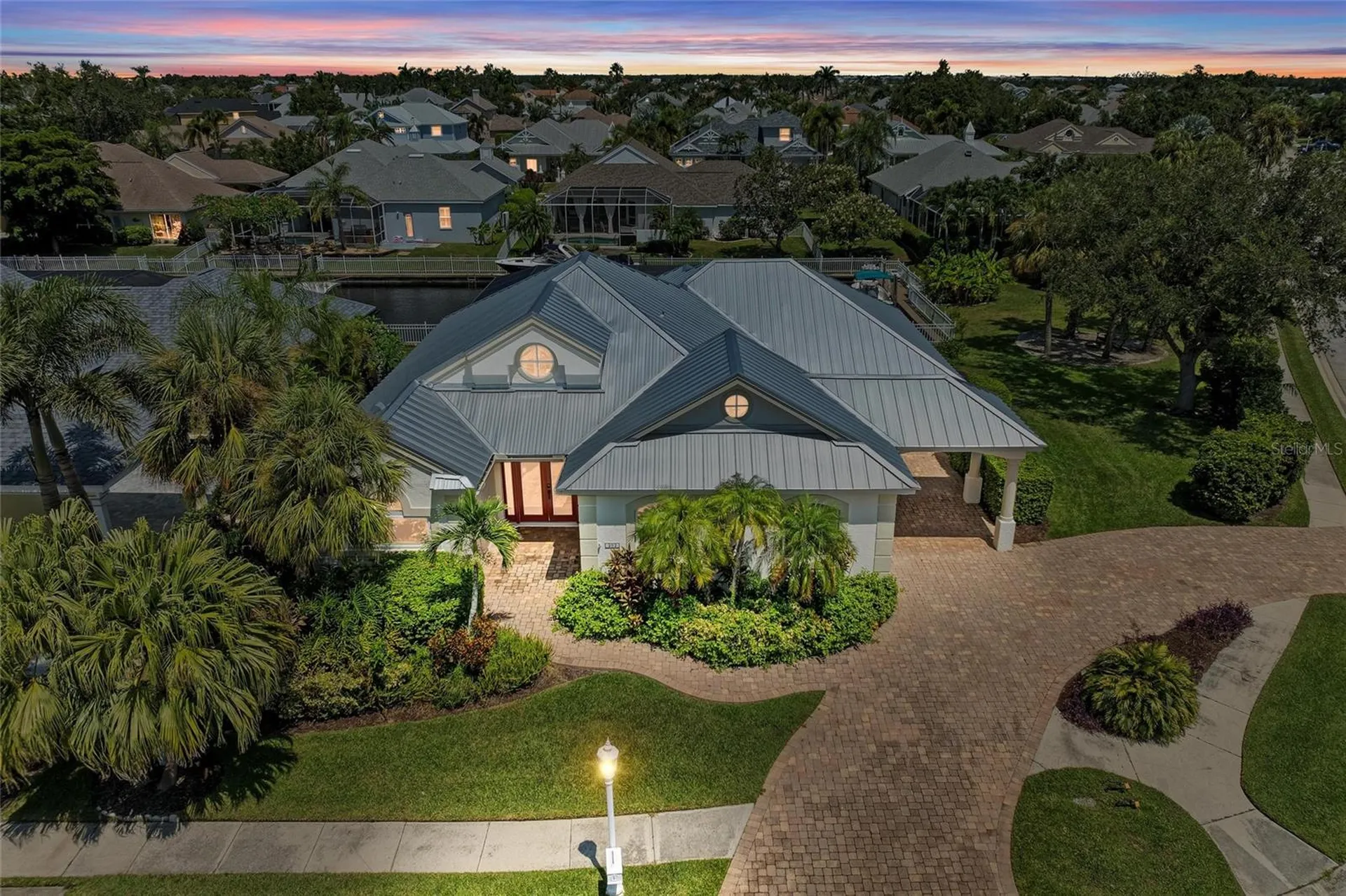 202 Americas Cup Boulevard Bradenton FL 34208
