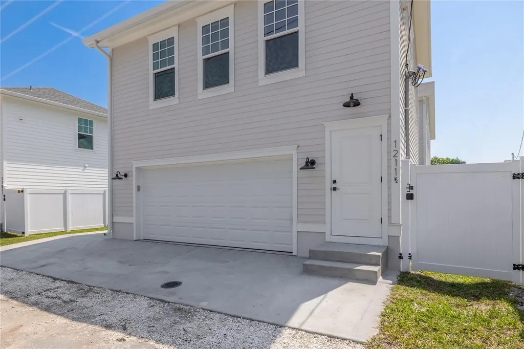 1211 35th Avenue N St Petersburg FL 33704