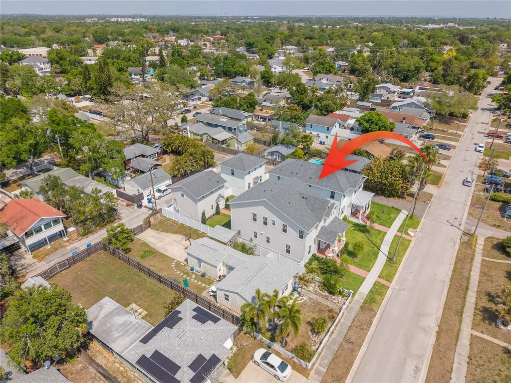 1211 35th Avenue N St Petersburg FL 33704