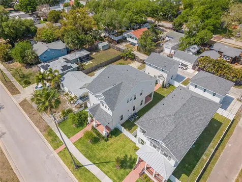 1211 35th Avenue N St Petersburg FL 33704
