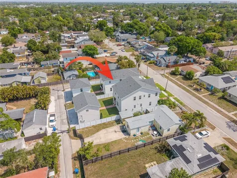 1211 35th Avenue N St Petersburg FL 33704