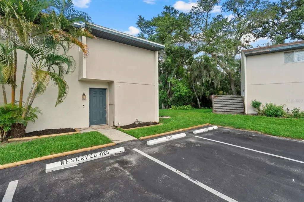 1125 Longfellow Way Sarasota FL 34243
