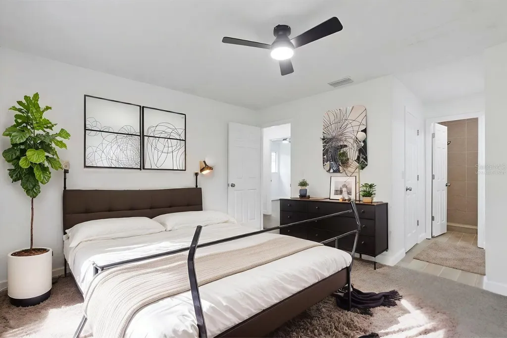 1125 Longfellow Way Sarasota FL 34243