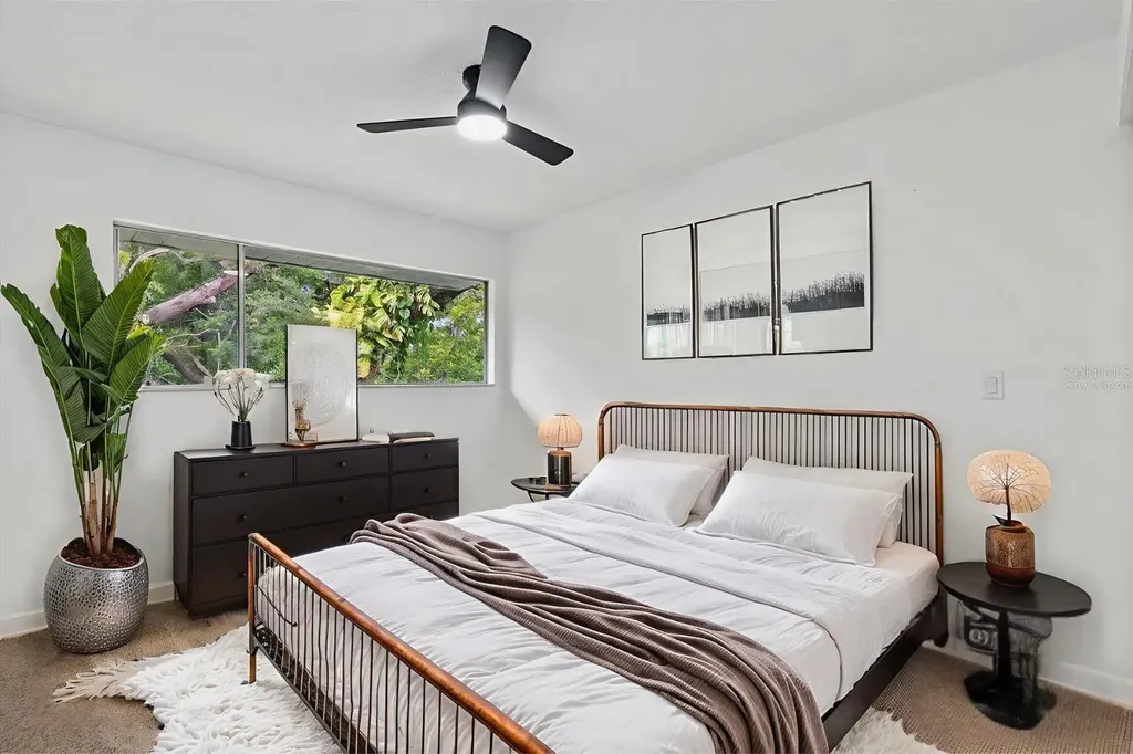 1125 Longfellow Way Sarasota FL 34243