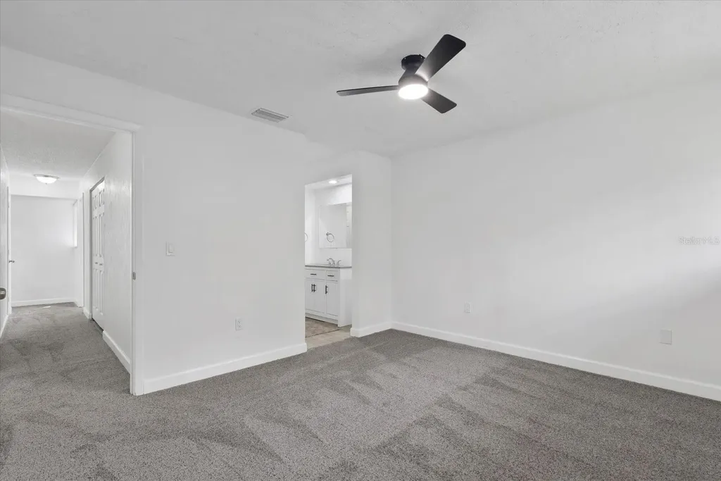 1125 Longfellow Way Sarasota FL 34243