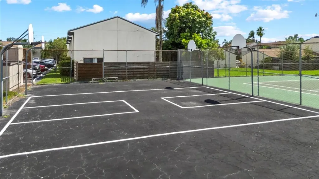 1125 Longfellow Way Sarasota FL 34243