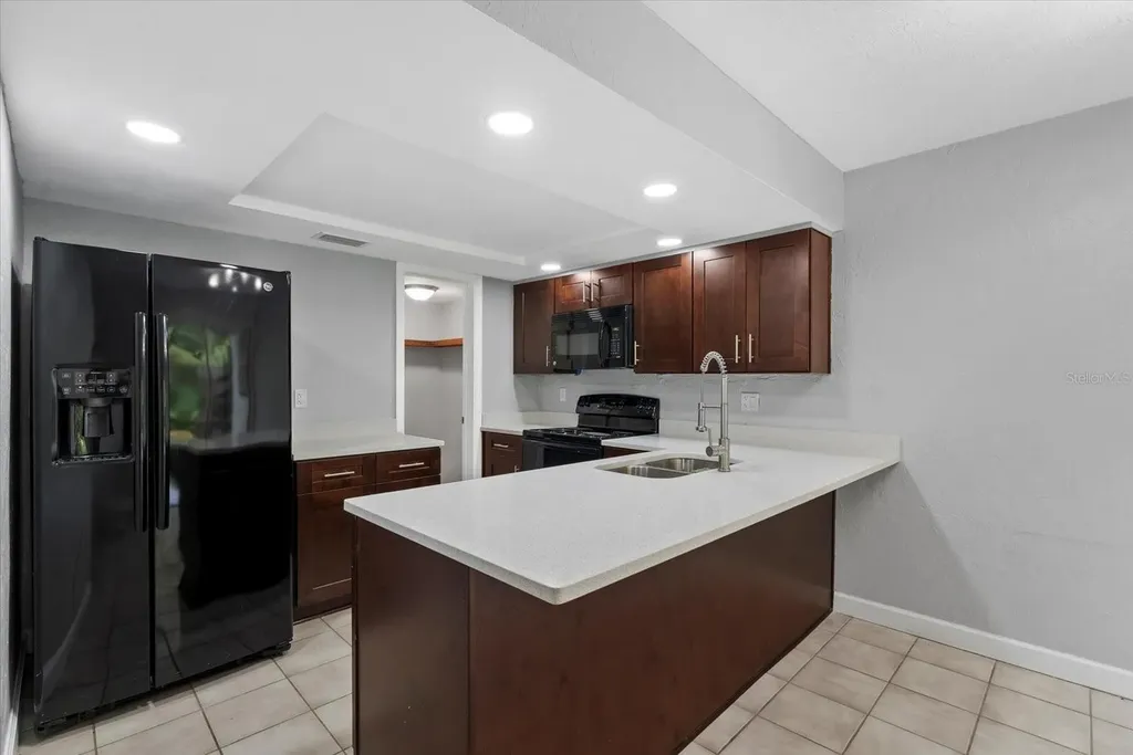 1125 Longfellow Way Sarasota FL 34243