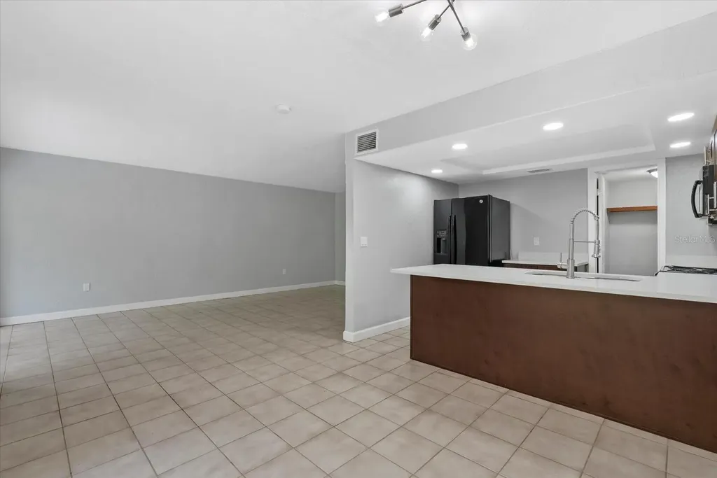 1125 Longfellow Way Sarasota FL 34243