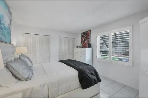 4660 Ocean Boulevard Sarasota FL 34242