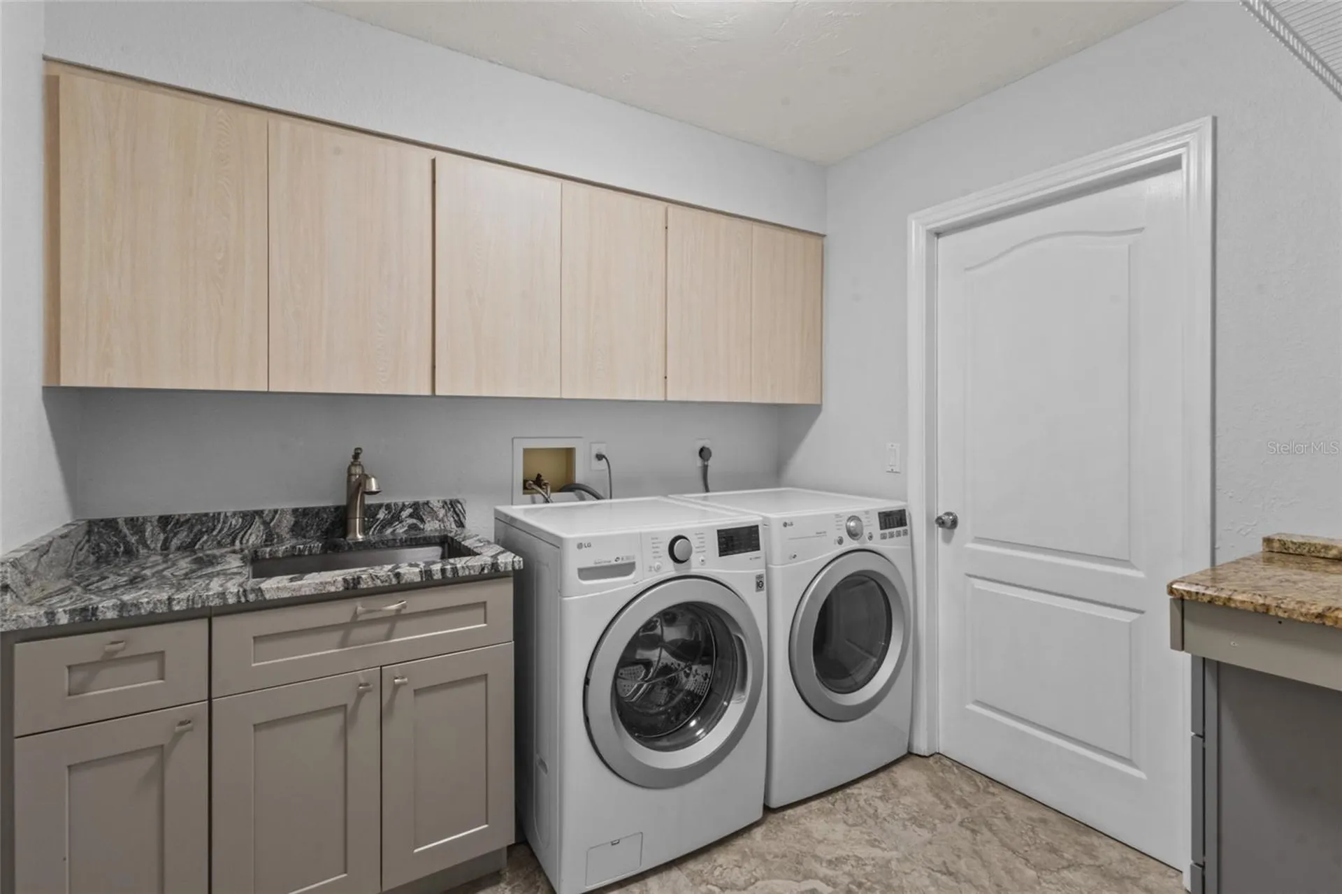 4219 Presidential Avenue Circle E Bradenton FL 34203