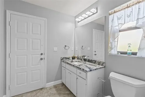 4219 Presidential Avenue Circle E Bradenton FL 34203