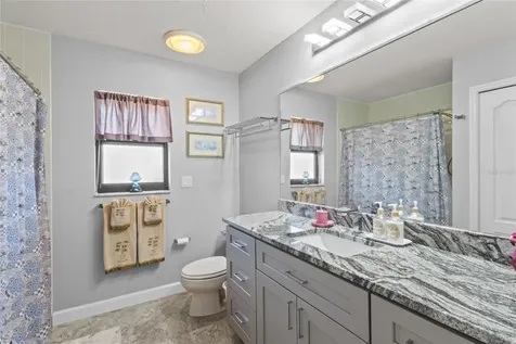 4219 Presidential Avenue Circle E Bradenton FL 34203
