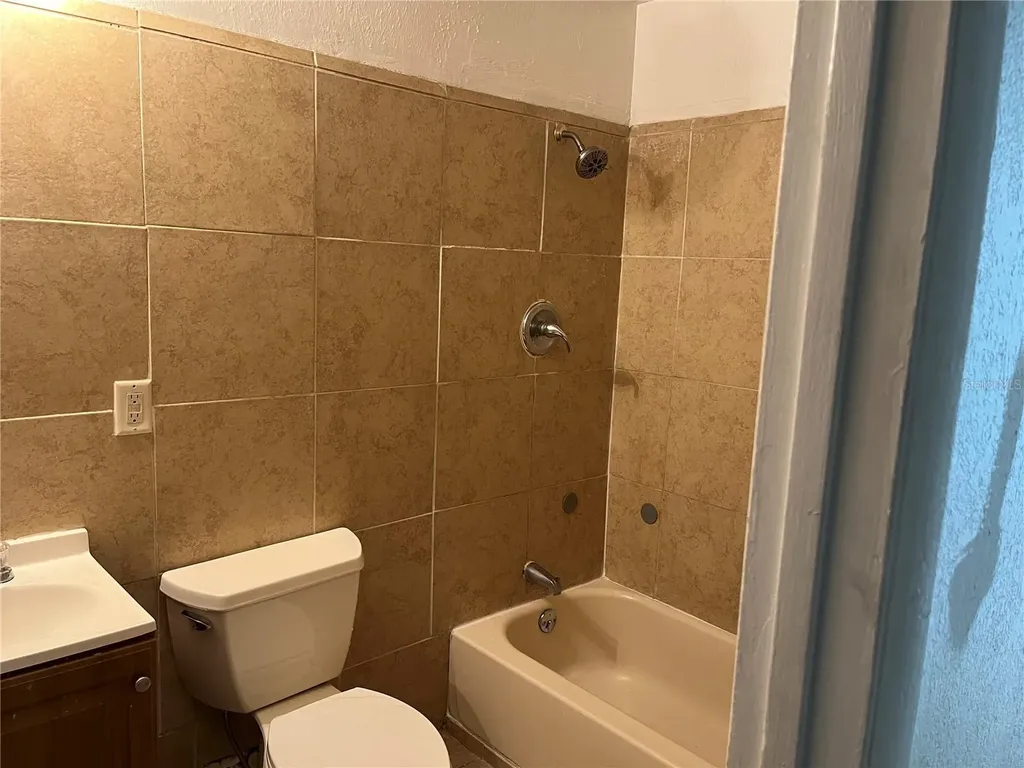 605 Plum Lane Altamonte Springs FL 32701