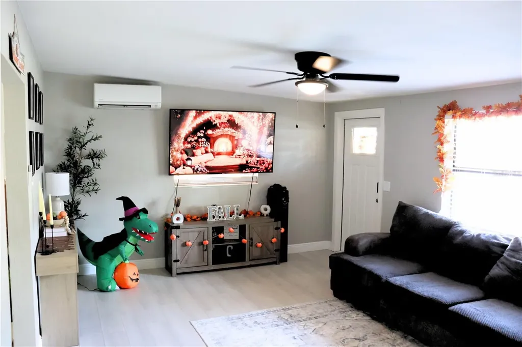 1014 Caroline Avenue Auburndale FL 33823
