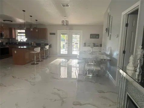 10520 Henderson Road Tampa FL 33625