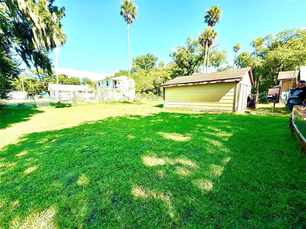 631 Elm Avenue Holly Hill FL 32117