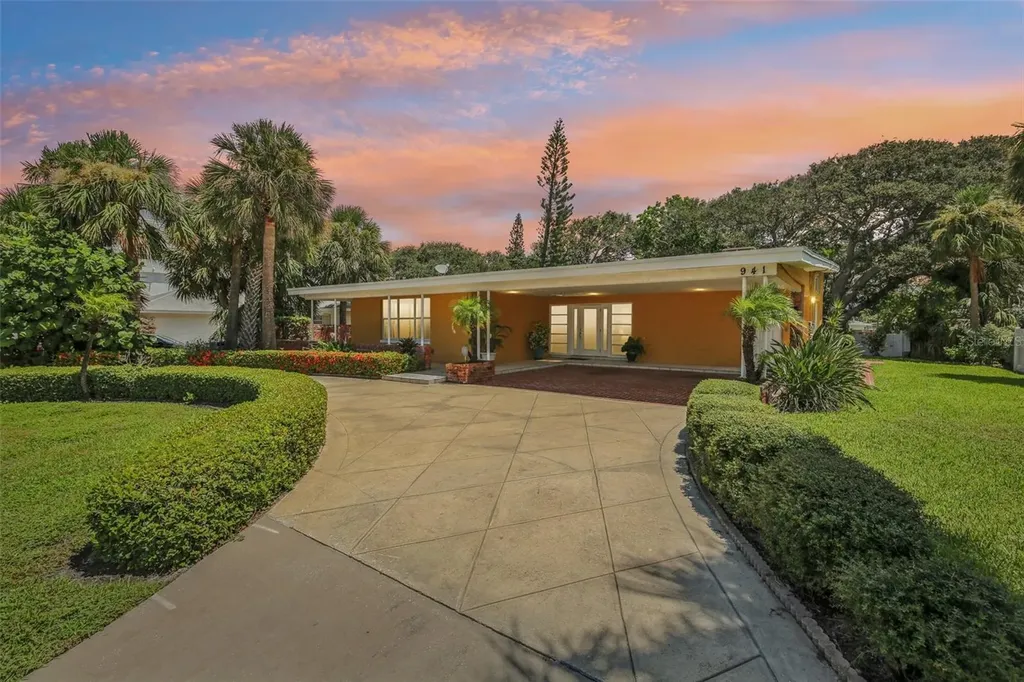 941 Gulf Boulevard Belleair Beach FL 33786