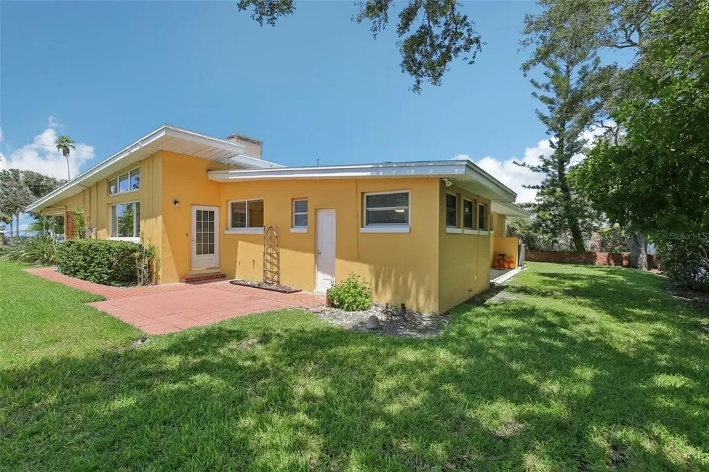 941 Gulf Boulevard Belleair Beach FL 33786