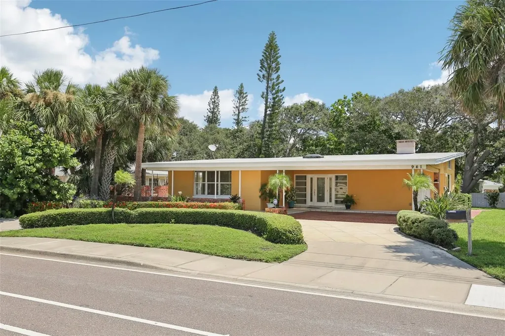 941 Gulf Boulevard Belleair Beach FL 33786
