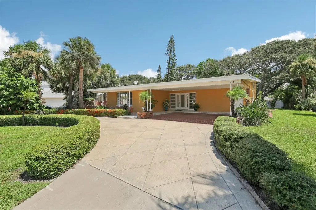 941 Gulf Boulevard Belleair Beach FL 33786