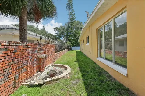 941 Gulf Boulevard Belleair Beach FL 33786