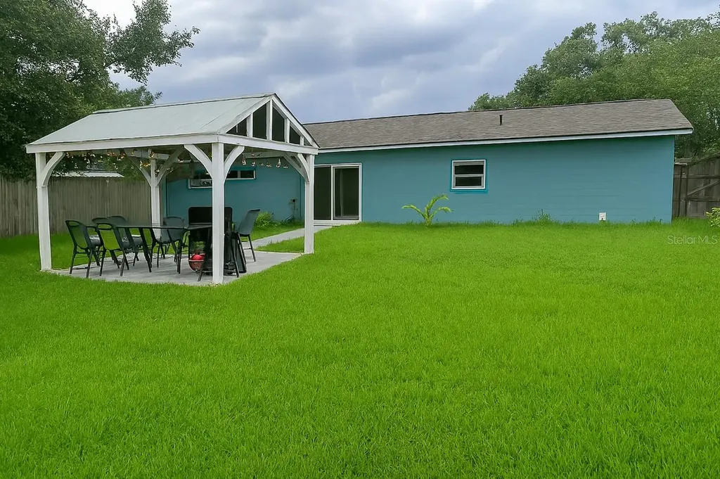5294 Lanette Street Orlando FL 32811