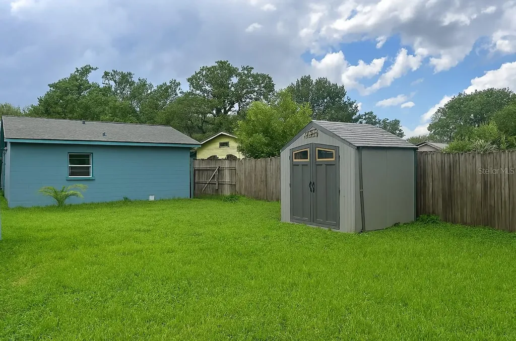 5294 Lanette Street Orlando FL 32811