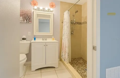 5294 Lanette Street Orlando FL 32811