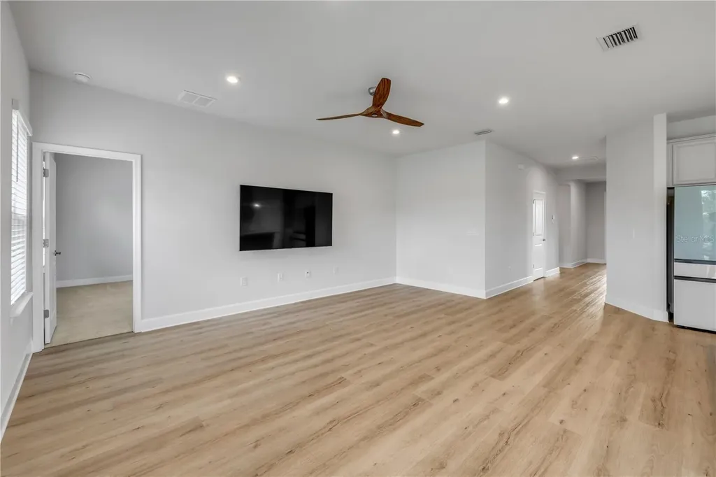 1002 Chelan Falls Drive Deland FL 32724